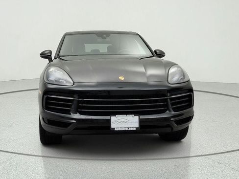 Used 2022 Porsche Cayenne Platinum Edition w/ Premium Package Plus AWD/4WD image 2
