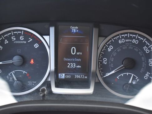 Used 2022 Toyota Tacoma SR5 w/ Trail Edition AWD/4WD image 30