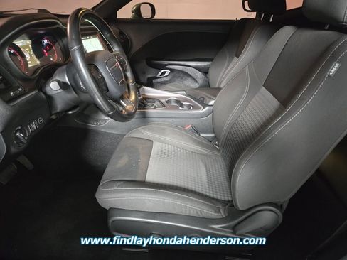 Used 2020 Dodge Challenger SXT w/ Driver Convenience Group image 15