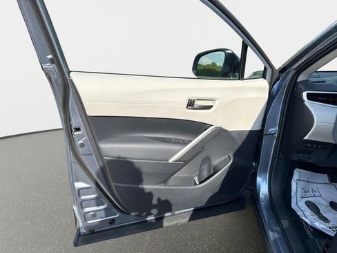 Used 2026 Toyota Corolla Cross L FWD image 18