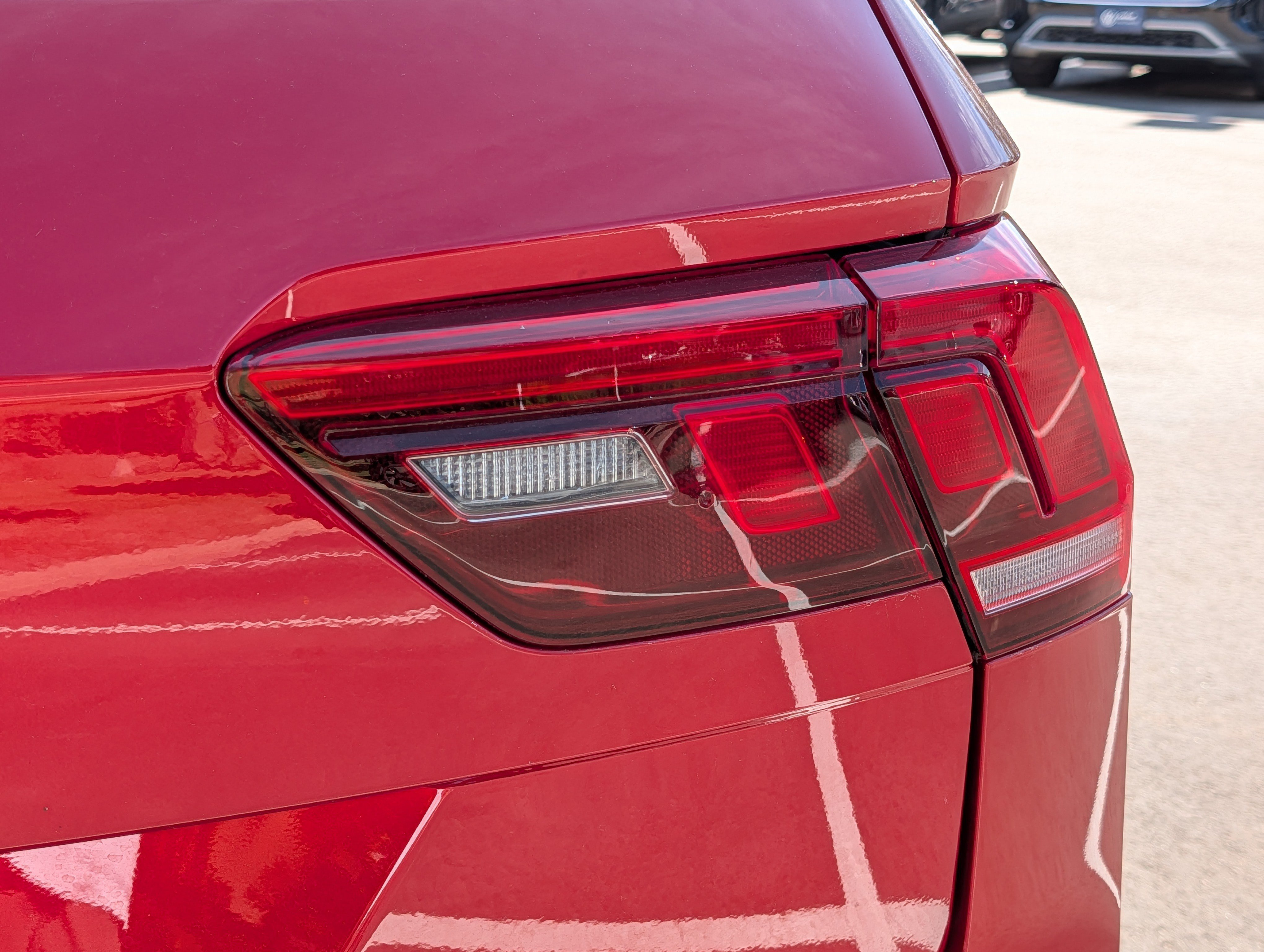 Certified 2023 Volkswagen Tiguan SE FWD image 17