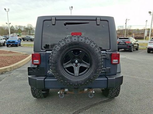 Certified 2016 Jeep Wrangler Unlimited Sahara w/ Dual Top Group image 7