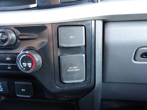 Used 2024 Ford F250 XLT image 40