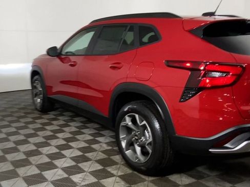 New 2026 Chevrolet Trax LT w/ Driver Confidence Package image 7