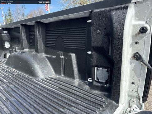 Used 2024 GMC Sierra 2500 Pro w/ Convenience Package image 13