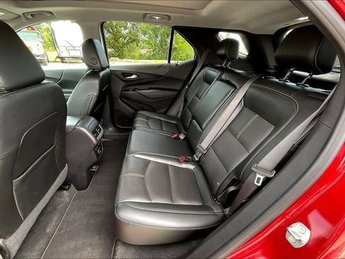 Used 2023 Chevrolet Equinox Premier FWD image 7