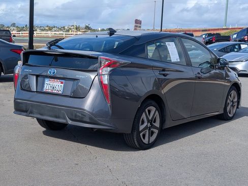 Used 2016 Toyota Prius Three Touring w/ Preferred Accessory Package image 13