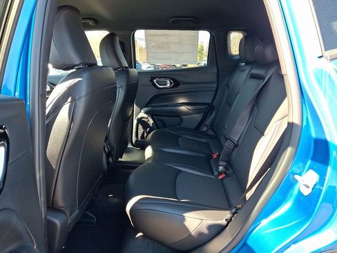 New 2026 Jeep Compass Latitude image 7