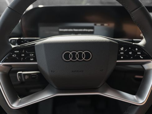 Certified 2026 Audi Q3 quattro 2.0T AWD/4WD image 14