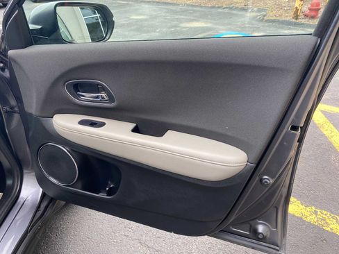Used 2019 Honda HR-V EX image 31