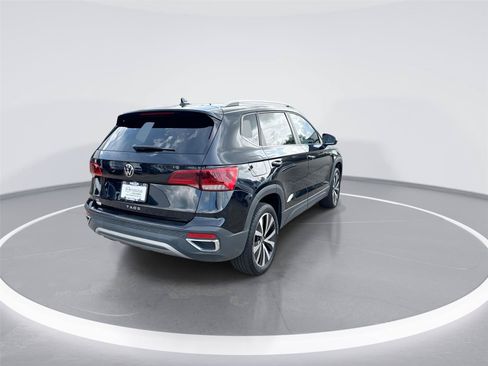 Used 2022 Volkswagen Taos SE FWD image 10