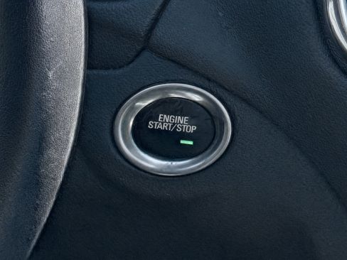 Used 2022 Chevrolet Equinox LT AWD/4WD image 12