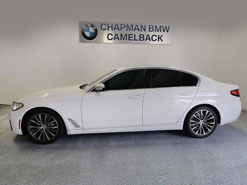 Used 2021 BMW 530i w/ Premium Package RWD image 3
