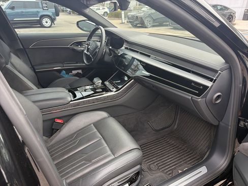 Used 2020 Audi A8 L 4.0T image 2
