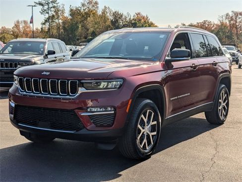 New 2025 Jeep Grand Cherokee Limited image 4