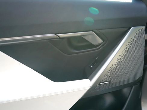 Used 2024 BMW 530i xDrive w/ Convenience Package image 41