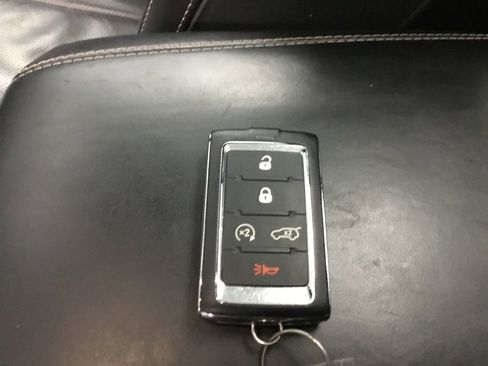 Used 2023 Jeep Grand Cherokee L Overland w/ Advanced Protech Group III image 11