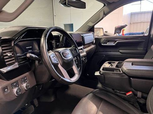 Used 2024 GMC Sierra 1500 SLT AWD/4WD image 23