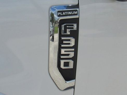 Used 2020 Ford F350 Platinum w/ Tremor Off-Road Package image 9