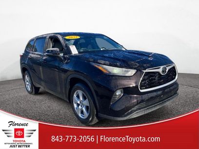 Used 2022 Toyota Highlander LE