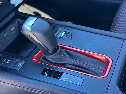 Used 2026 Nissan Kicks SR w/ Illumination Package image 32