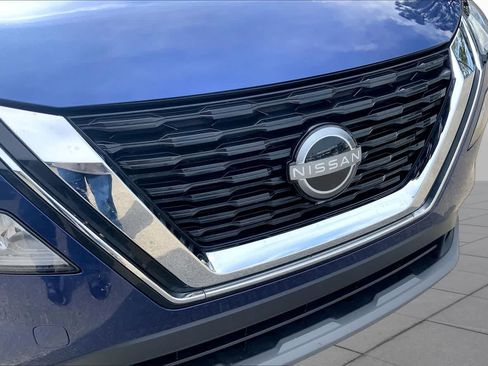 Used 2022 Nissan Rogue SV AWD/4WD image 30