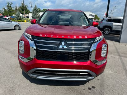 New 2025 Mitsubishi Outlander SE
