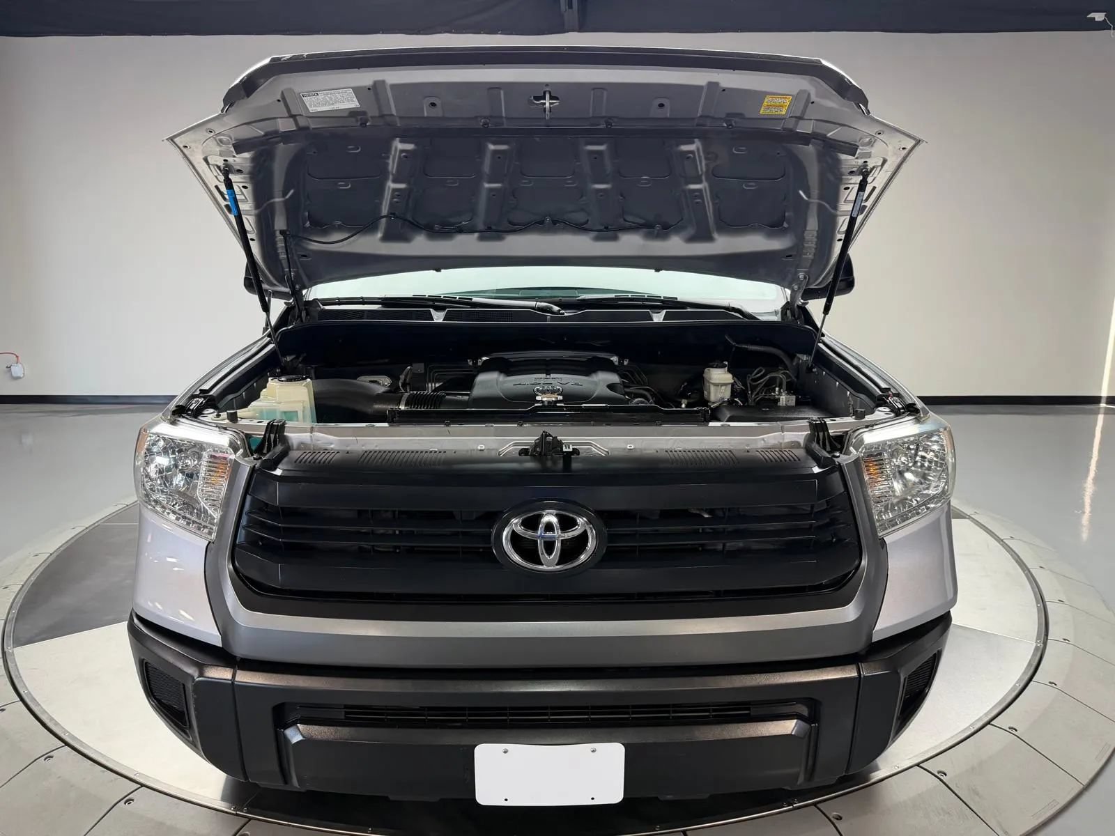Used 2014 Toyota Tundra SR RWD image 9