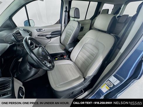 Used 2019 Ford Transit Connect Titanium w/ Titanium Premium Package image 21
