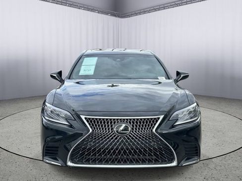 Used 2018 Lexus LS 500 w/ Accessory Package (Z2) RWD image 4