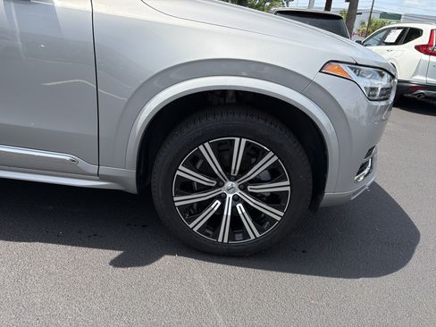 Used 2025 Volvo XC90 B5 Core AWD/4WD image 12