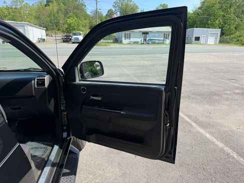 Used 2012 Chevrolet Colorado LT AWD/4WD image 13