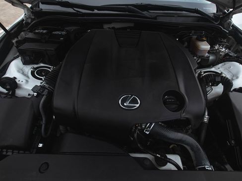 Used 2014 Lexus IS 250 image 32