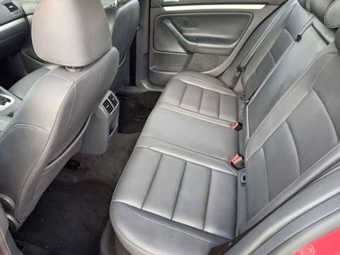 Used 2008 Volkswagen Jetta SEL FWD image 16