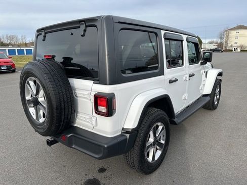 Used 2020 Jeep Wrangler Unlimited Sahara image 7
