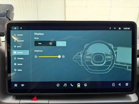 Used 2024 Rivian Delivery 500 FWD image 27