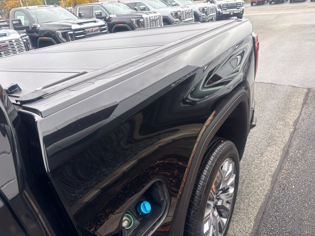 Used 2023 GMC Sierra 1500 Denali w/ Denali Reserve Package AWD/4WD image 7