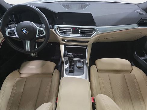 Certified 2022 BMW 330i Sedan w/ M Sport Package image 9