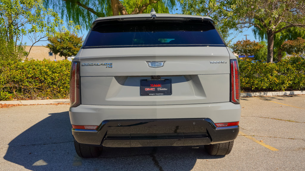 New 2026 Cadillac Escalade IQ Sport 1 AWD/4WD image 8