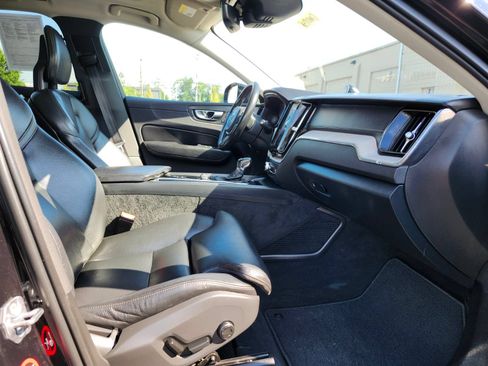 Used 2018 Volvo XC60 T6 Inscription w/ Convenience Package AWD/4WD image 11
