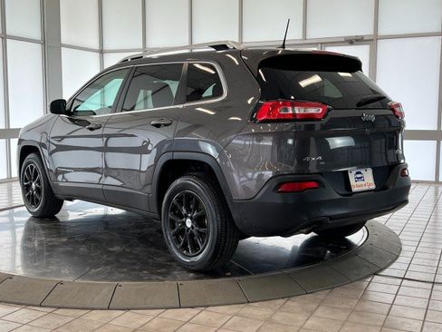 Used 2016 Jeep Cherokee Latitude w/ Cold Weather Group image 5