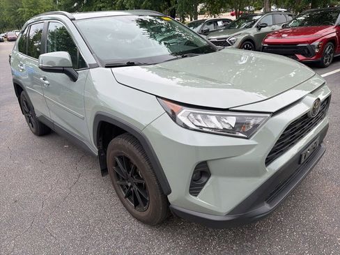 Used 2020 Toyota RAV4 XLE w/ Convenience Package AWD/4WD image 20