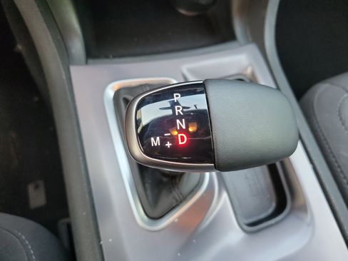 Used 2019 Dodge Charger SXT RWD image 19