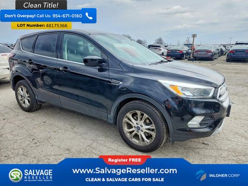 Used 2017 Ford Escape SE w/ SE Cold Weather Package image 5