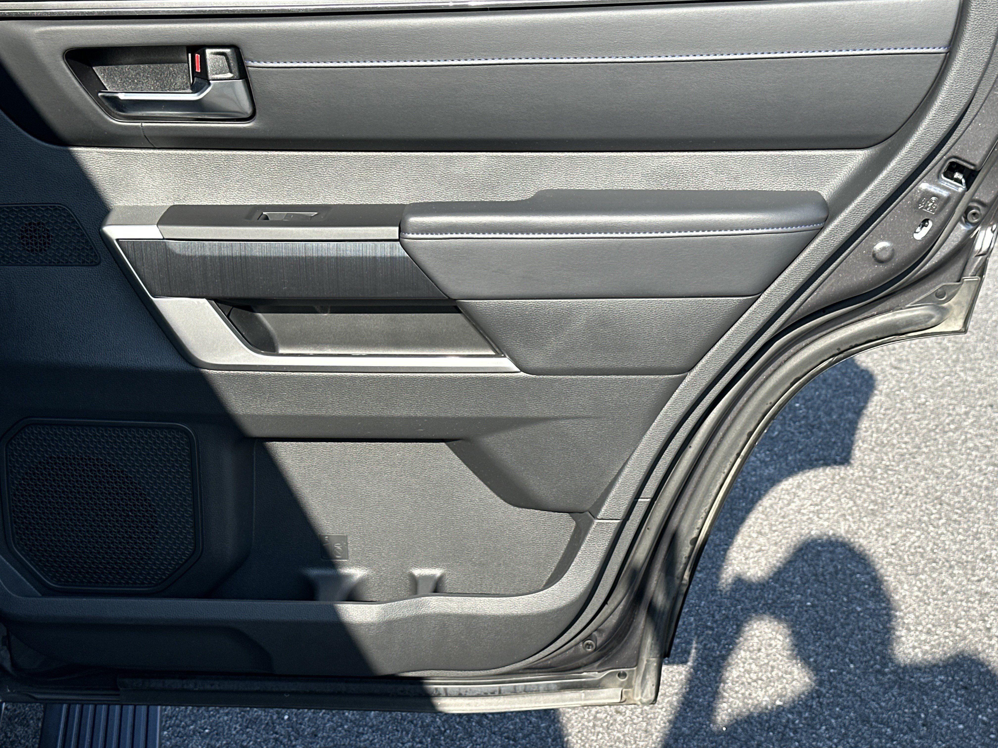 Used 2025 Toyota Sequoia Platinum AWD/4WD image 17