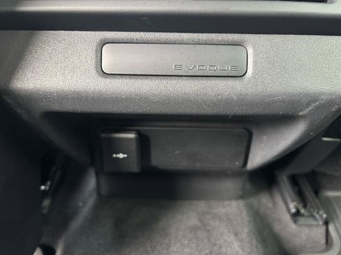 Used 2023 Land Rover Range Rover Evoque R-Dynamic S image 29