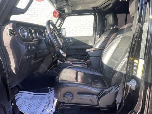 Used 2022 Jeep Wrangler Unlimited Sahara image 12