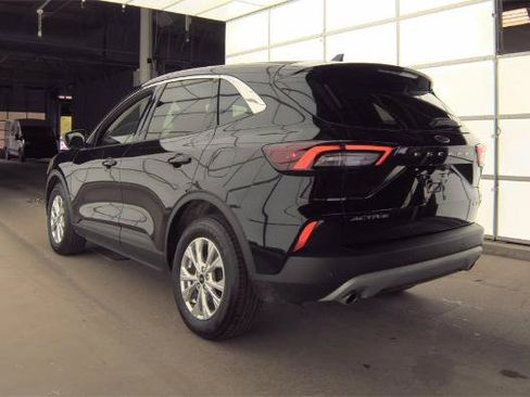 Used 2023 Ford Escape Active w/ Tech Pack #2 AWD/4WD image 2