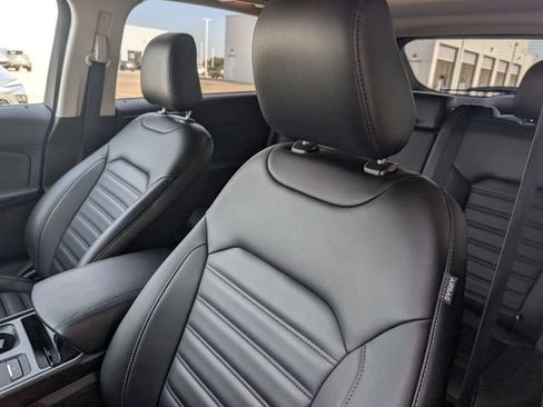 Used 2020 Ford Edge SEL w/ Convenience Package AWD/4WD image 10