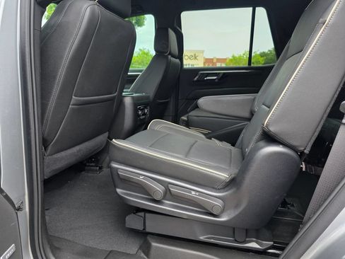 Used 2025 Chevrolet Tahoe Premier RWD image 28